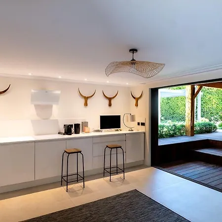 Будинок відпочинку Musette Антіб